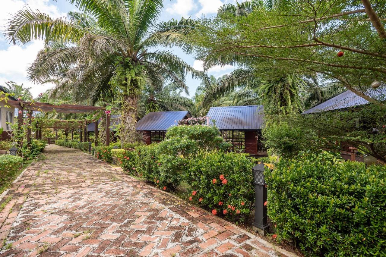 Bubul Village Stay Semporna Exterior foto